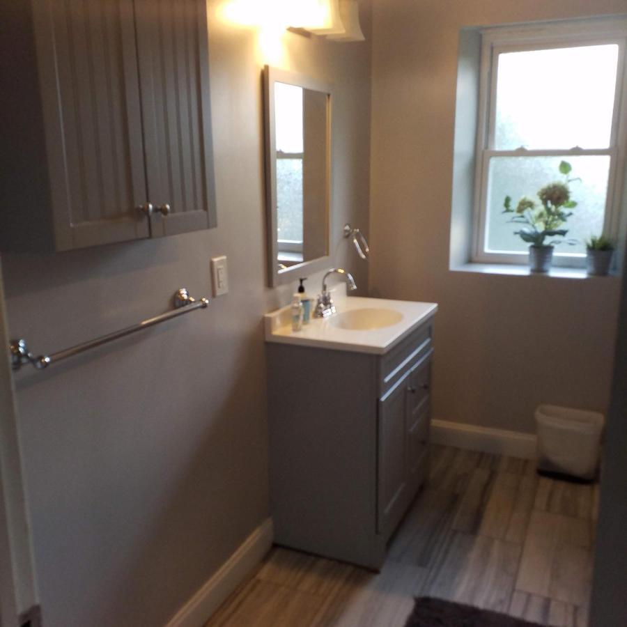Fairmount House At The Mann Free Street Parking Quiet Spacious Guest house *